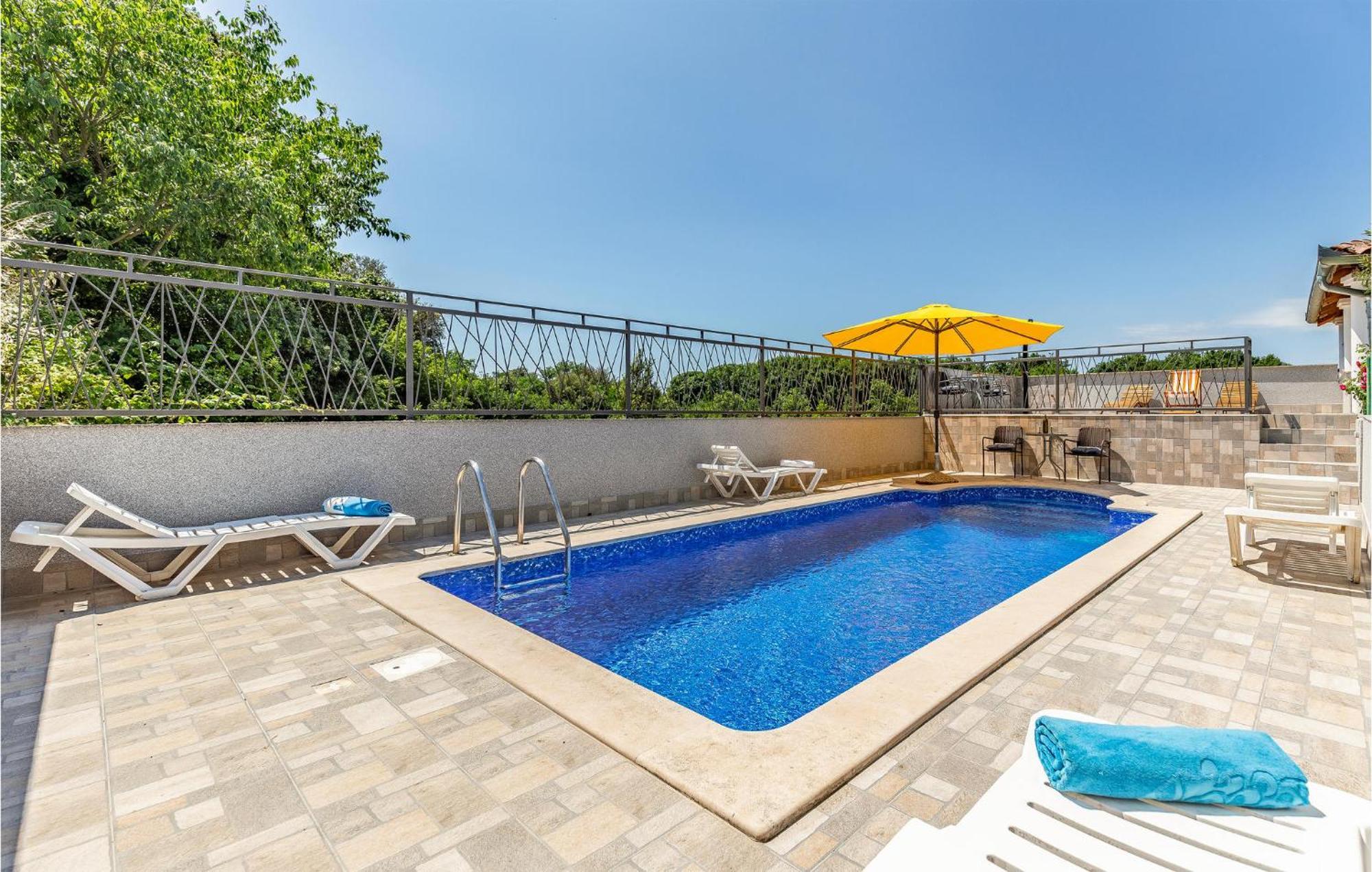 Gorgeous Apartment In Pula With Kitchen Екстер'єр фото