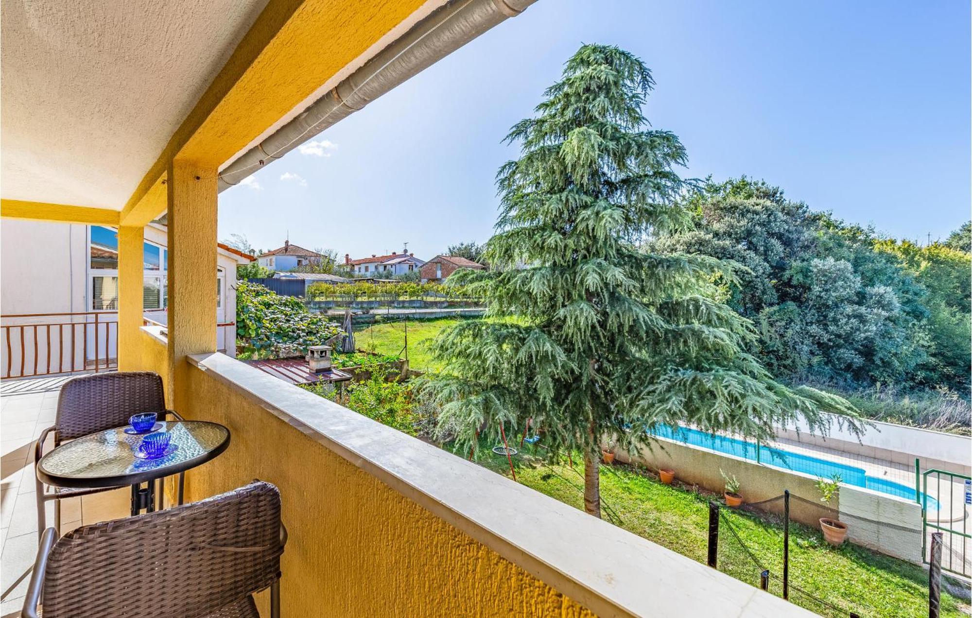 Gorgeous Apartment In Pula With Kitchen Екстер'єр фото