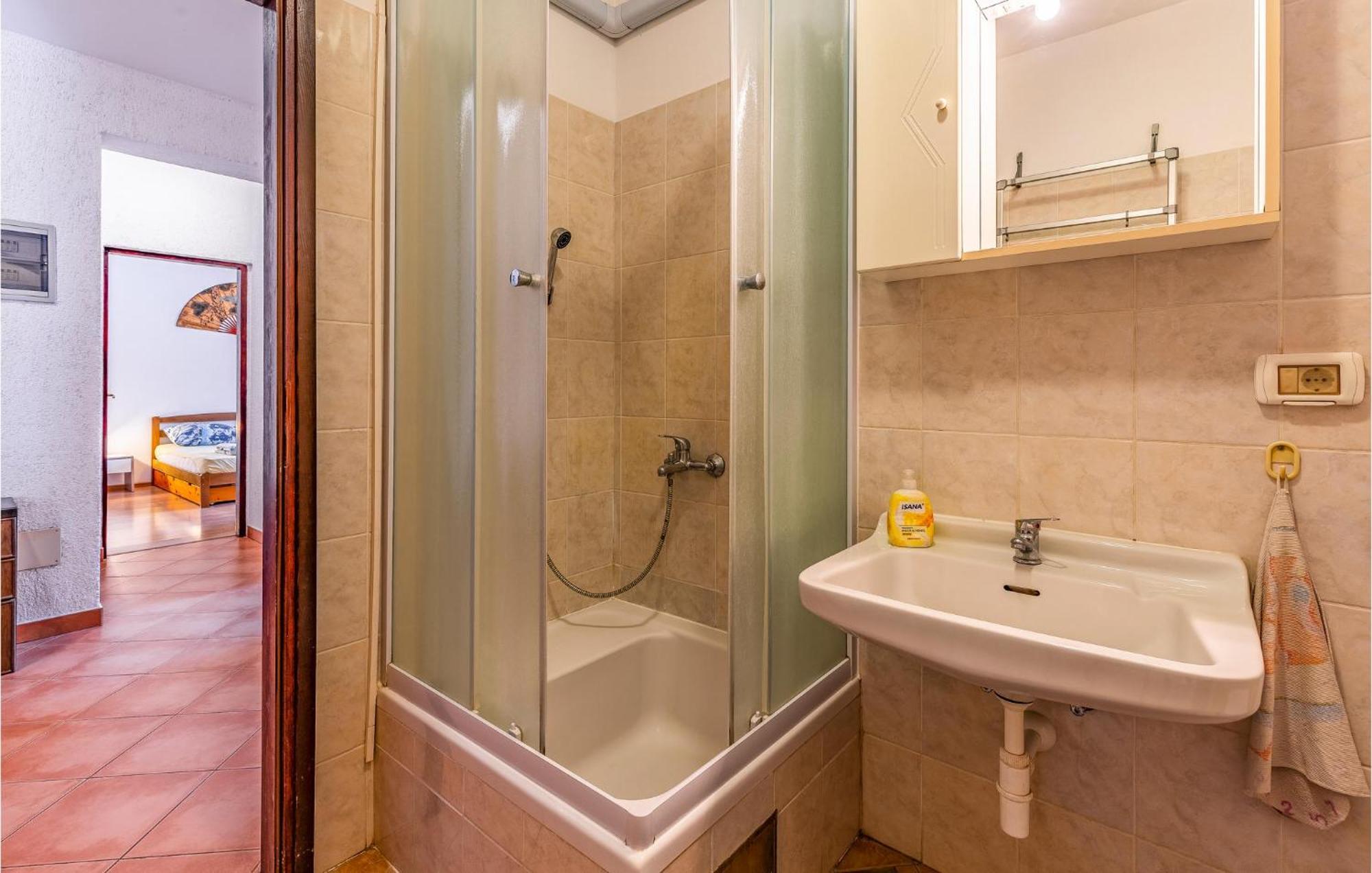 Gorgeous Apartment In Pula With Kitchen Екстер'єр фото